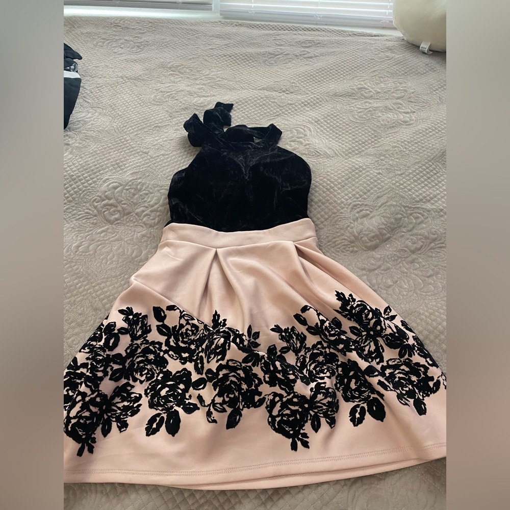 Halter velvet dress